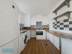 Kitchen- click for photo gallery